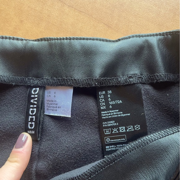 Leather High-Waisted Shorts - Picture 2 of 2